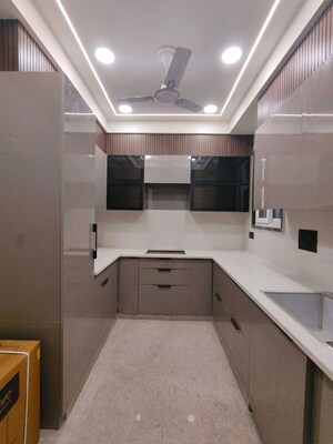 Kitchen in 2 BHK Builder Floor at Sector 21 – for Rent