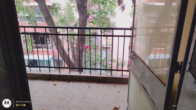Balcony, ip extension 2 Bedroom 900 Sq.Ft. Apartment In Ip Extension Delhi 10629942
