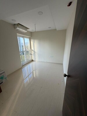 Room in 2 BHK Apartment at Raghav Paradise, Borivali East – for Rent