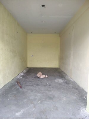 Room in  Shop at Kargi – for Sale
