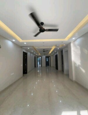 Room in 3 BHK Builder Floor at Sector 22 – for Rent