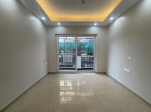 Room in 3 BHK Builder Floor at Sector 22 – for Rent