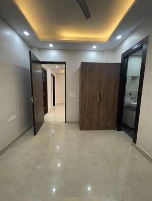 Room in 3 BHK Builder Floor at Sector 22 – for Rent