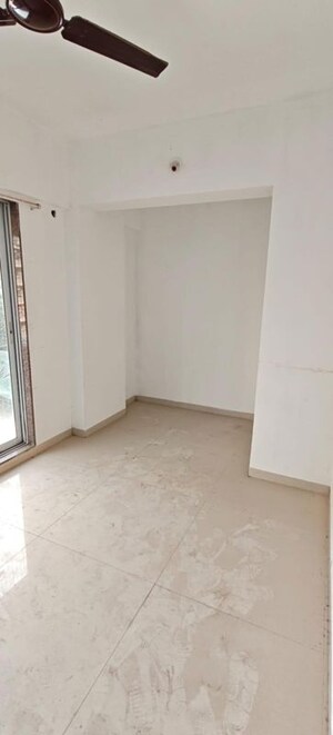 2 BHK Apartment For Rent in Avant Hillway, Goregaon East