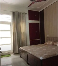 2 BHK Apartment For Rent in VIP Road