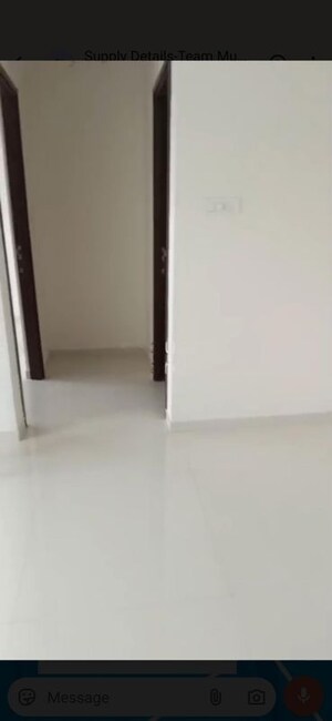 Room in 1 BHK Apartment at Kalpataru Vivant, Jogeshwari East – for Rent