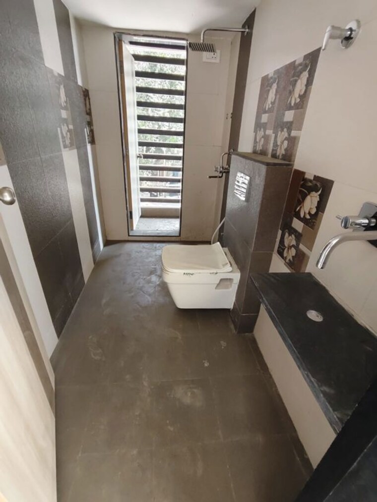 Bathroom, jangid-galaxy 2 Bedroom 750 Sq.Ft. Apartment In Ghodbunder Road Thane 10630026