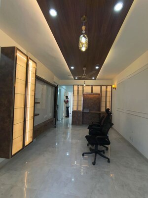 Staircase in 3 BHK Apartment at Signature Global City, Sector 37d – for Rent
