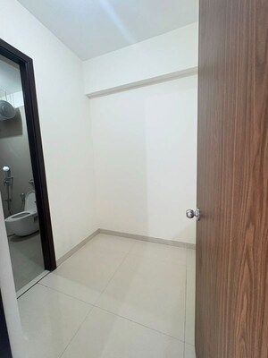 Room in 3 BHK Apartment at Lodha High End, Kapur Bawdi – for Rent