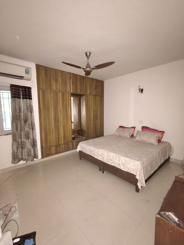 Bedroom, arun-vihar-sector-37 2 Bedroom 1100 Sq.Ft. Apartment In Sector 37 Noida 10630056
