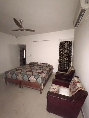 Bedroom in 2 BHK Apartment at Arun Vihar Sector 37, Sector 37 – for Rent