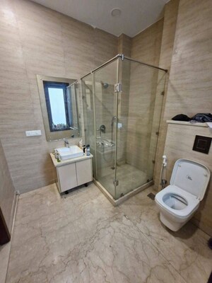 Bathroom in 3 BHK Builder Floor at BPTP Amstoria, Sector 102 – for Rent