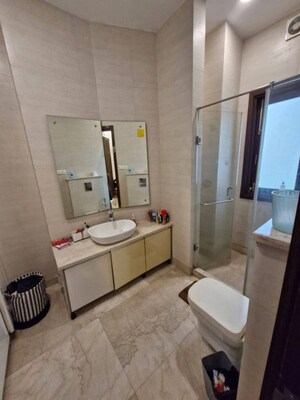 Bathroom in 3 BHK Builder Floor at BPTP Amstoria, Sector 102 – for Rent