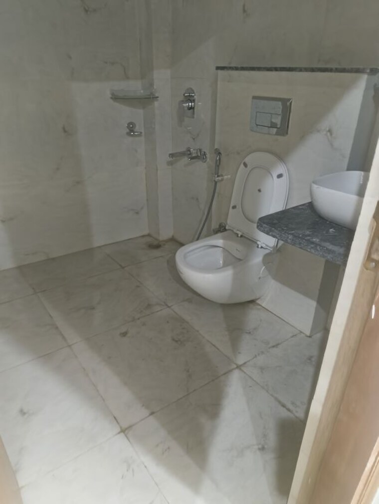 Bathroom, rwa-apartments 2 Bedroom 1000 Sq.Ft. Independent House In Sector 31 Noida 10630091