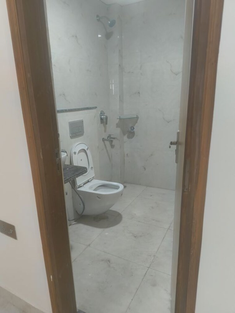 Bathroom, rwa-apartments 2 Bedroom 1000 Sq.Ft. Independent House In Sector 31 Noida 10630091