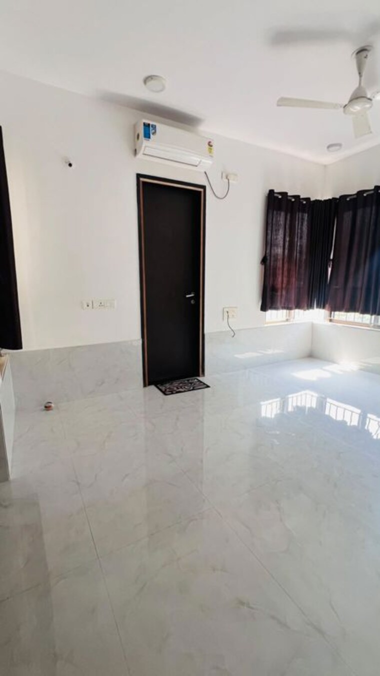 undefined, lodha-luxuria-westgate 2 Bedroom 750 Sq.Ft. Apartment In Majiwada Thane 10630097