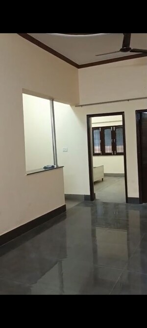 1 BHK Independent House For Rent in Panditwari