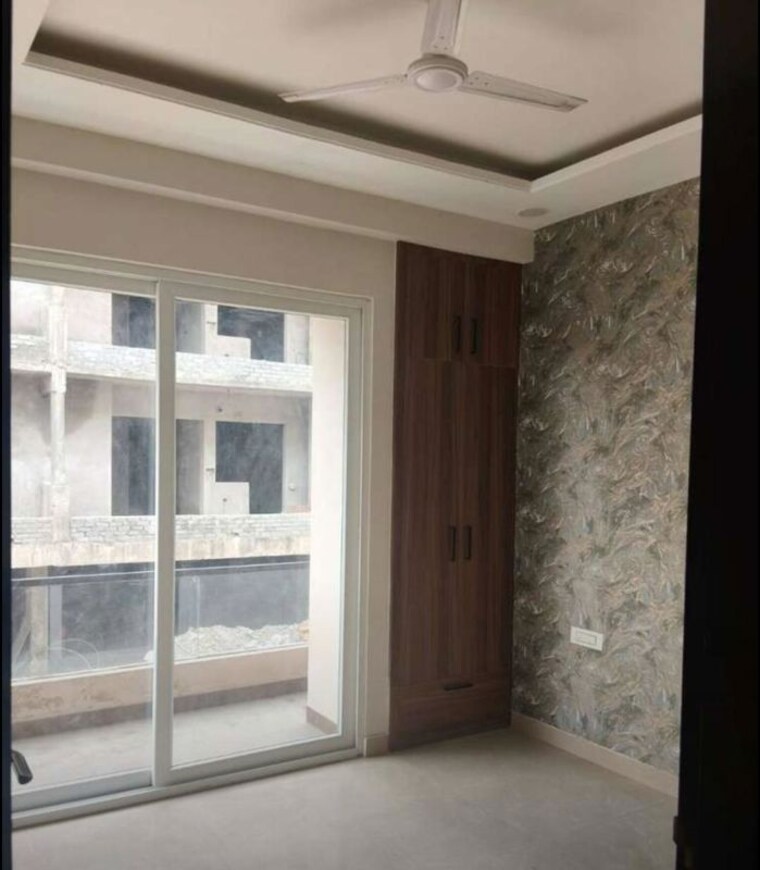 Room, vip road 3 Bedroom 1500 Sq.Ft. Apartment In Vip Road Zirakpur 10630112
