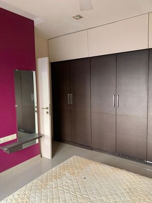 Room in 2.5 BHK Apartment at Raheja Tipco Heights, Malad East – for Rent