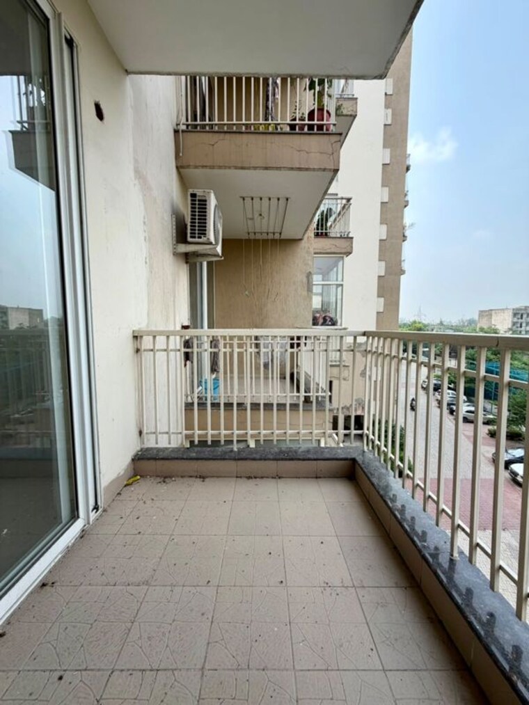 Balcony, sushma-crescent 3 Bedroom 1650 Sq.Ft. Apartment In Dhakoli Zirakpur 10630136