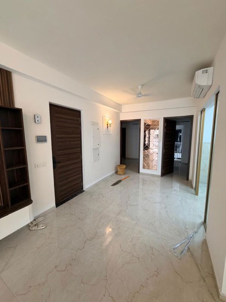 Room, smart-world-orchard 3 Bedroom 1630 Sq.Ft. Apartment In Sector 61 Gurgaon 10630126