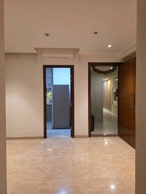 Room in 2 BHK Apartment at One Hiranandani Park, Ghodbunder Road – for Rent