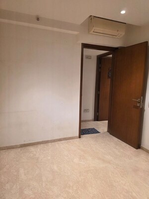 Room in 2 BHK Apartment at One Hiranandani Park, Ghodbunder Road – for Rent