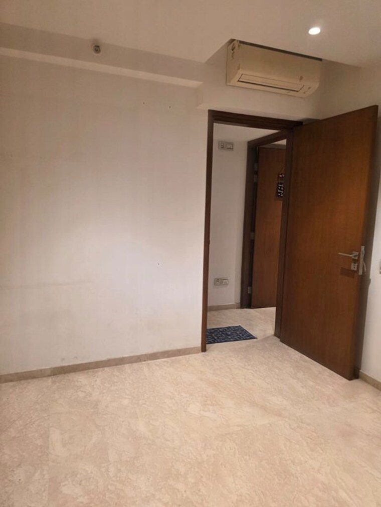 Room, one-hiranandani-park 2 Bedroom 680 Sq.Ft. Apartment In Ghodbunder Road Thane 10630134
