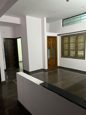 Room in 2 BHK Builder Floor at Ramamurthy Nagar – for Rent
