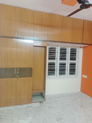 Room in 2 BHK Builder Floor at Ramamurthy Nagar – for Rent