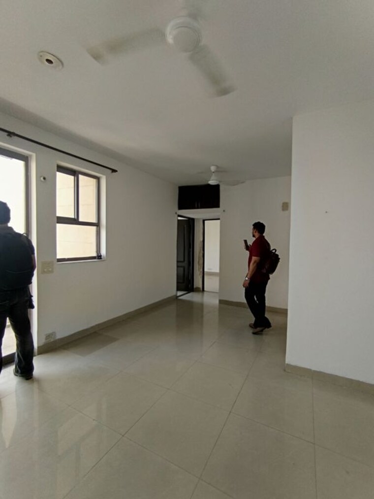 Room, unitech-uniworld-gardens-2 2 Bedroom 1350 Sq.Ft. Apartment In Sector 47 Gurgaon 10630170