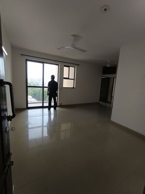 Room in 2 BHK Apartment at Unitech Uniworld Gardens 2, Sector 47 – for Rent