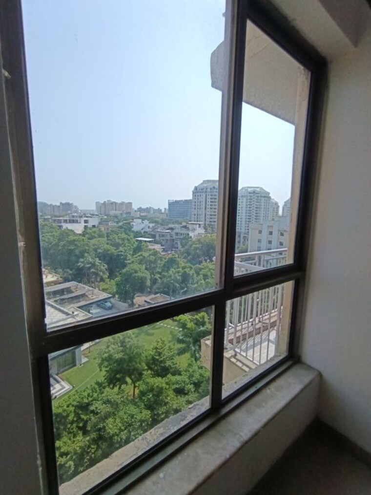 Balcony, unitech-uniworld-gardens-2 2 Bedroom 1350 Sq.Ft. Apartment In Sector 47 Gurgaon 10630170