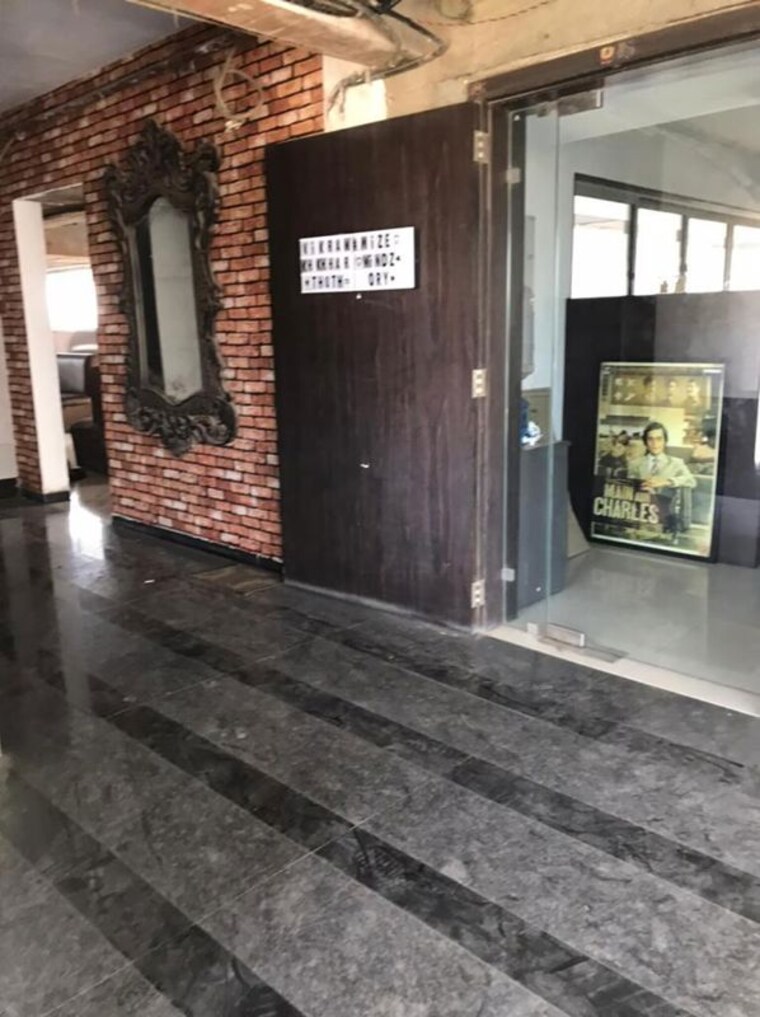 Team Area, gazdar-enclave Commercial Office Space 500 Sq.Ft. In Andheri West Mumbai 10630171
