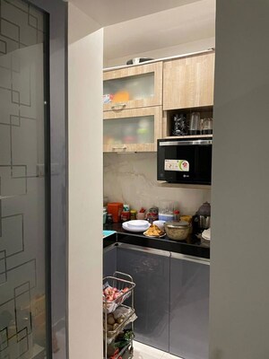 Furnished Amenities in 2 BHK Apartment at Lodha Amara, Kolshet Road – for Sale