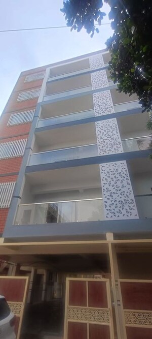 Furnished Amenities in 3 BHK Apartment at Amrutahalli – for Rent