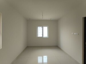 Room in 2 BHK Apartment at Aparna Cyber Heights, Osman Nagar – for Sale