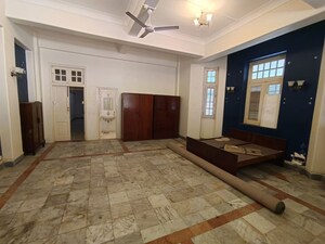 Bedroom in 2.5 BHK Apartment at SP Acropolis Patropolis and Heliopolis, Azad Nagar Colaba – for Rent