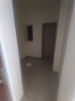 Room in 4 BHK Apartment at DLF New Town Heights III, Sector 91 – for Rent