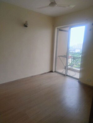 Room in 4 BHK Apartment at DLF New Town Heights III, Sector 91 – for Rent