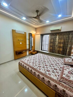 Bedroom in 3 BHK Apartment at Raheja Tipco Heights, Malad East – for Rent