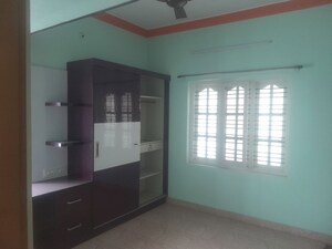 Room in 2 BHK Builder Floor at Ramamurthy Nagar – for Rent