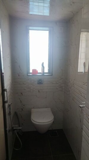 Bathroom in 2 BHK Apartment at Emerald Apartment Santacruz, Santacruz East – for Sale