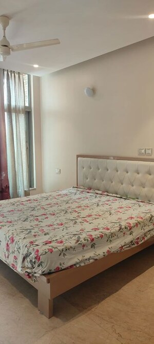 Bedroom in 4 BHK Apartment at Eden Woods complex, Manpada – for Rent