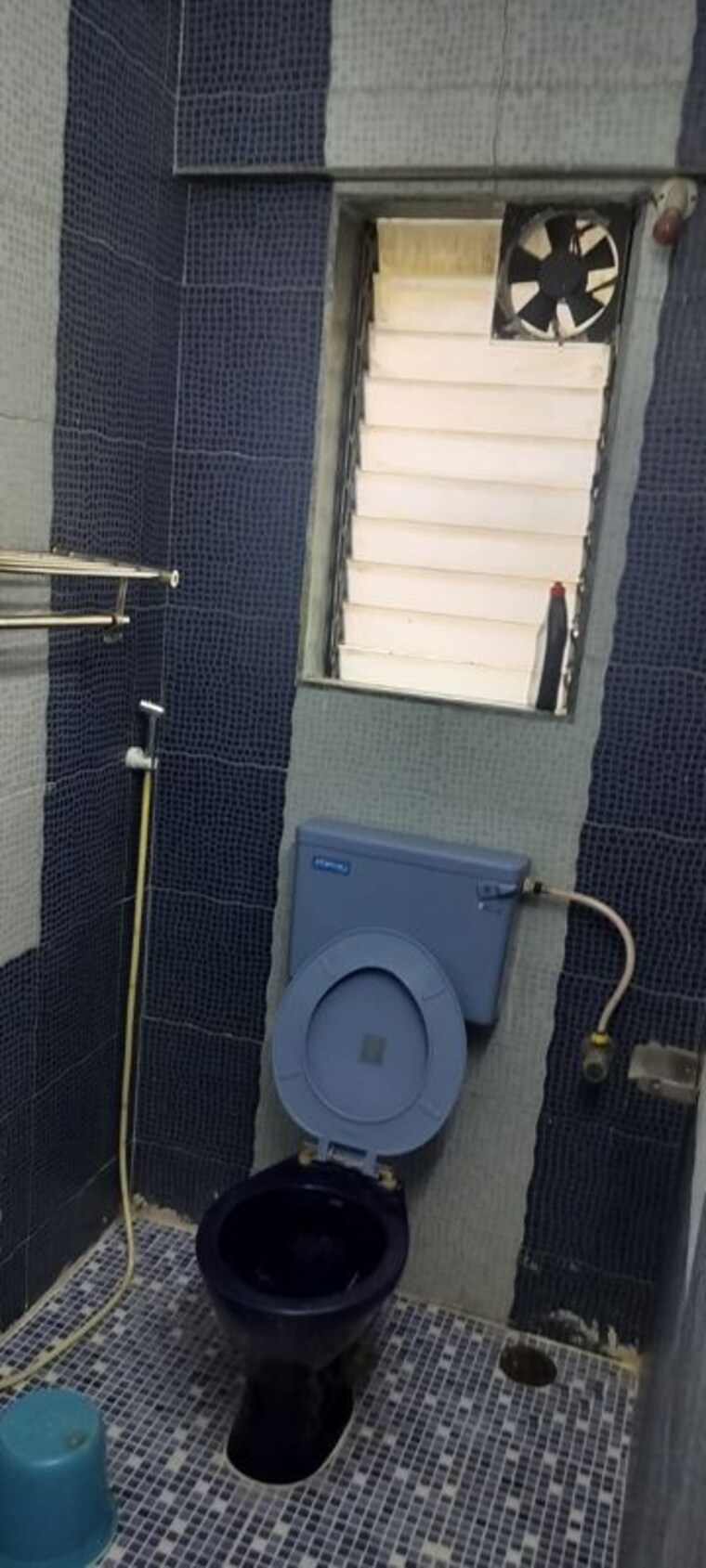 Bathroom, gaothan 2 Bedroom 650 Sq.Ft. Apartment In Gaothan Mumbai 10630366