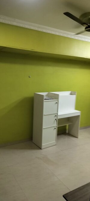 Room in 2 BHK Apartment at Gaothan – for Rent