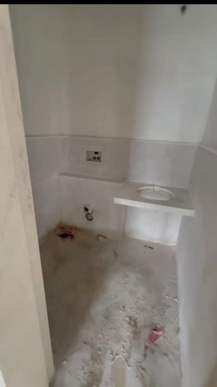 Bathroom, sonam-indraneel 3 Bedroom 1550 Sq.Ft. Apartment In Mira Road Thane 10630374
