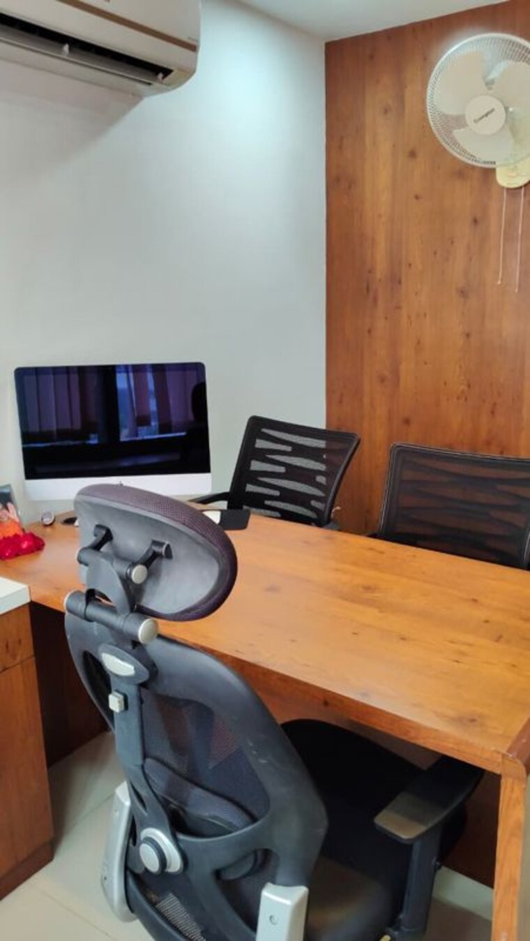 Living Room, shivalik-shilp Commercial Office Space 700 Sq.Ft. In Sanidhya Ahmedabad 10630382