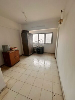 Room in 2 BHK Apartment at Maitri CHS, Ghatkopar West – for Rent