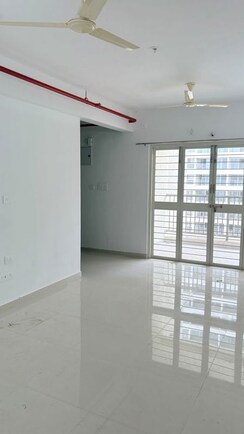 2.5 BHK + Extra Room Apartment For Rent in Goel Ganga Altus
